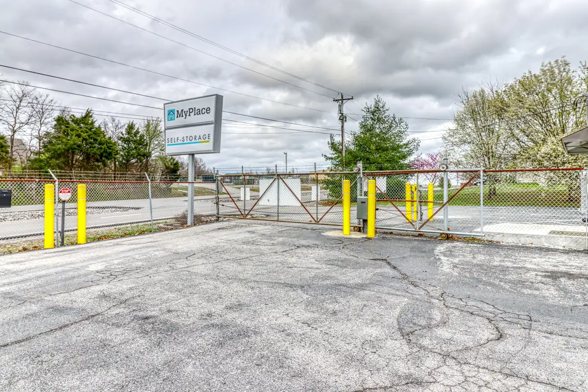 Paved drive aisle with room for moving trucks at MyPlace Self-Storage in Clarksville, Tennessee.