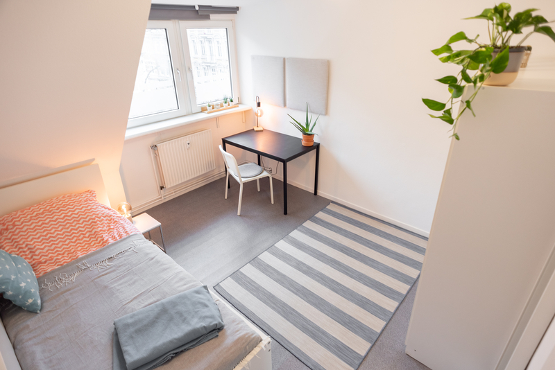 Short-Term Storage for Students: A Simple Solution Between Semesters