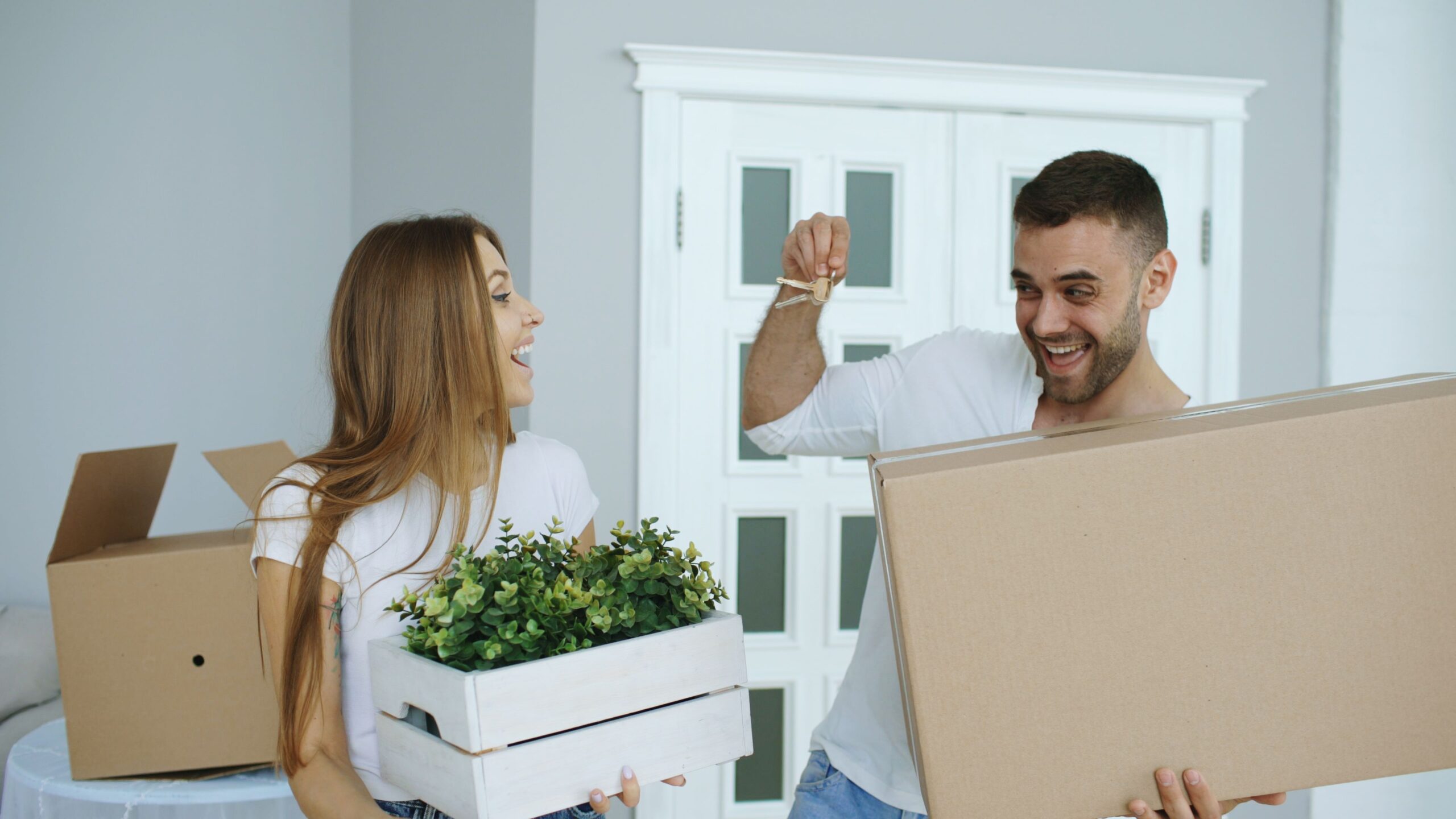 Why Newlyweds Are Renting Storage Units After the Wedding 2 pexels silverkblack 36813412 scaled