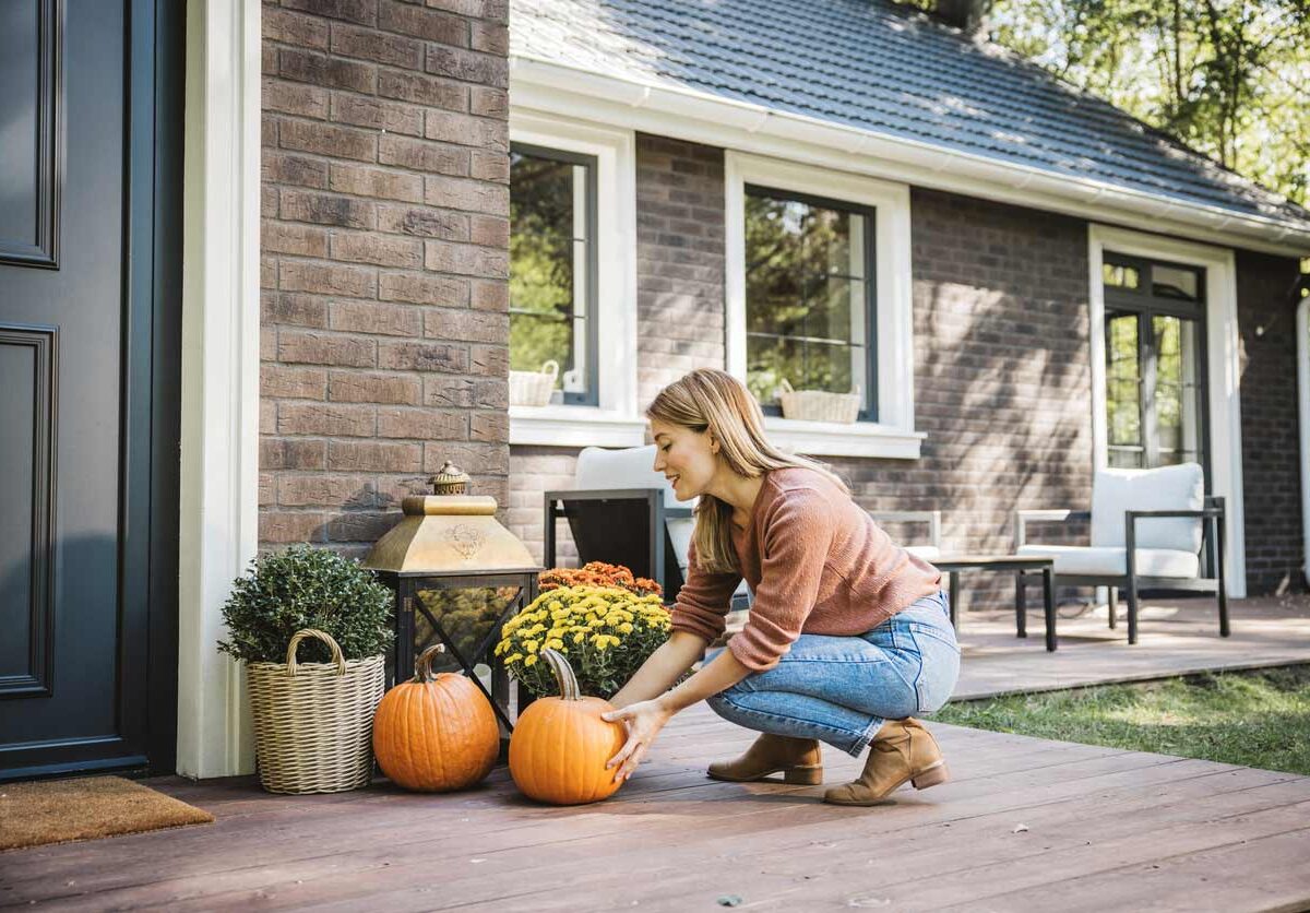 Seasonal Home Decor Storage: Transitioning from Summer to Fall 1 seasonal 1 1200x836 1